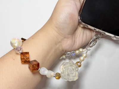 Autum Phonecharm